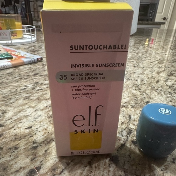 IPSY Bag - Month of December 🎁 - Picture 3 of 4